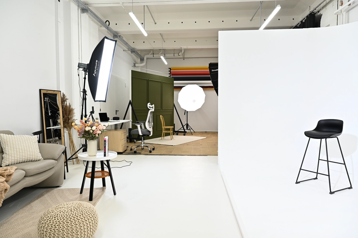 Eduard Bodnar - Fotografie und Studiovermietung - Raum