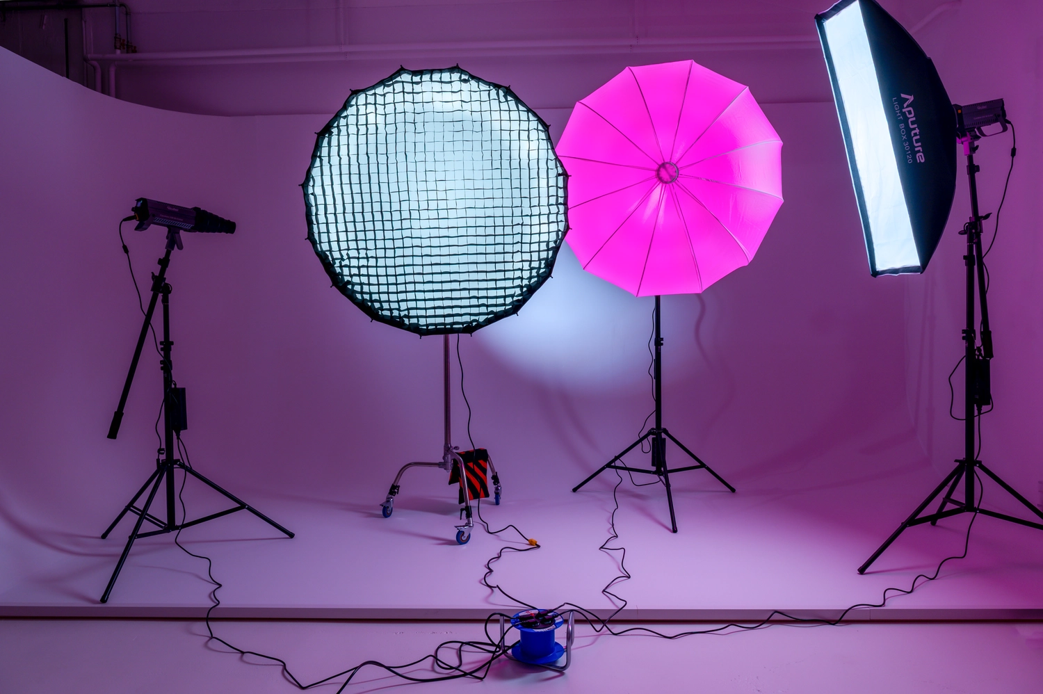 Eduard Bodnar - Fotografie und Studiovermietung - Raum